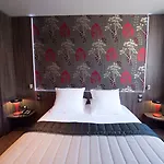 Western Premier Le Patio Des Artistes Wellness Jacuzzi Hotel 4*
