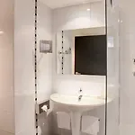 Western Premier Le Patio Des Artistes Wellness Jacuzzi Hotel 4*