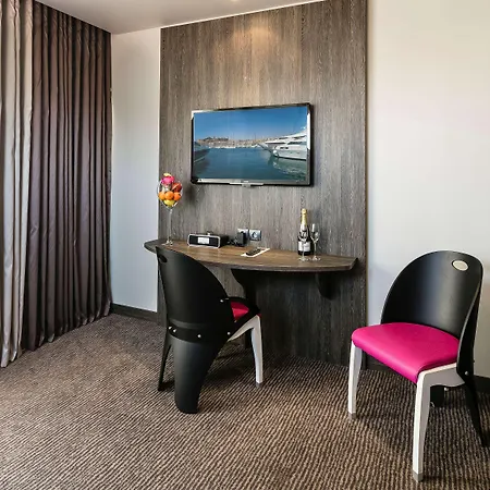 Western Premier Le Patio Des Artistes Wellness Jacuzzi Hotel