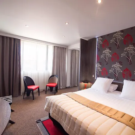 Hotel Western Premier Le Patio Des Artistes Wellness Jacuzzi Cannes