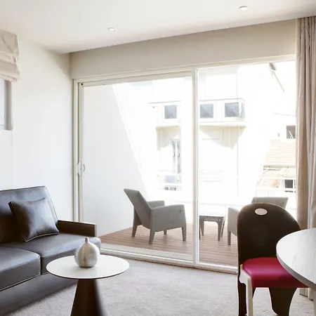 Western Premier Le Patio Des Artistes Wellness Jacuzzi 4*