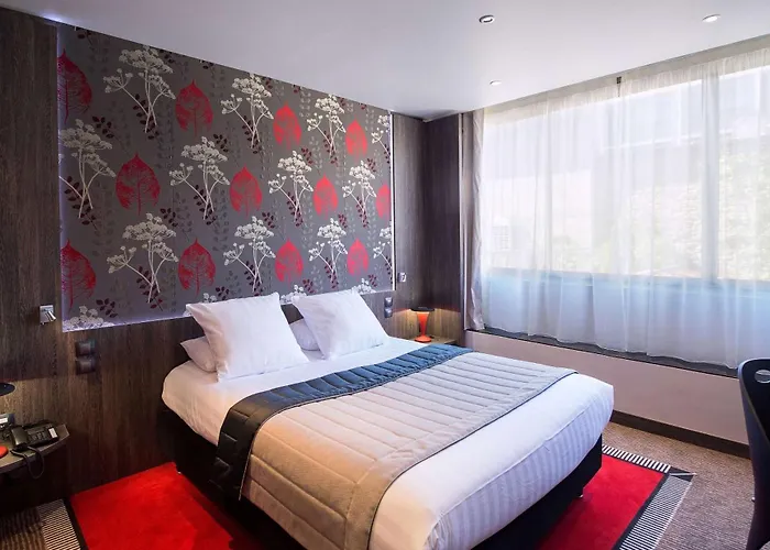 Western Premier Le Patio Des Artistes Wellness Jacuzzi Otel
