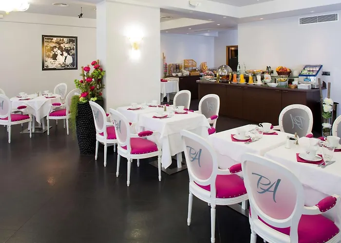 Western Premier Le Patio Des Artistes Wellness Jacuzzi Otel
