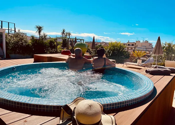 Western Premier Le Patio Des Artistes Wellness Jacuzzi 4* Cannes