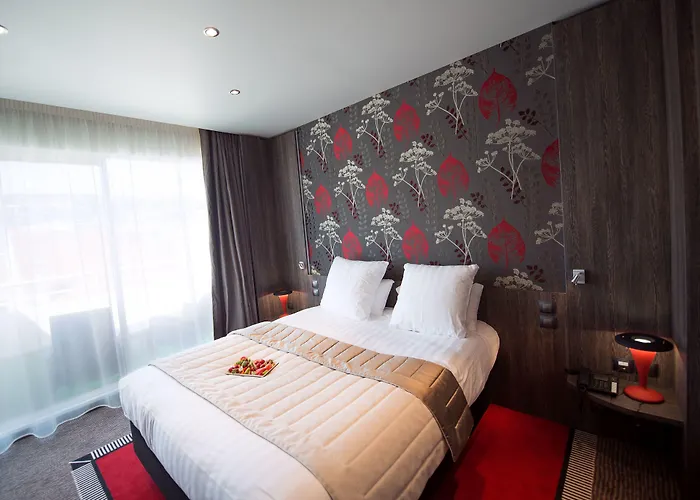 Western Premier Le Patio Des Artistes Wellness Jacuzzi Otel 4*