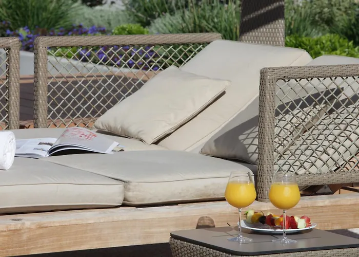 Western Premier Le Patio Des Artistes Wellness Jacuzzi Otel 4*