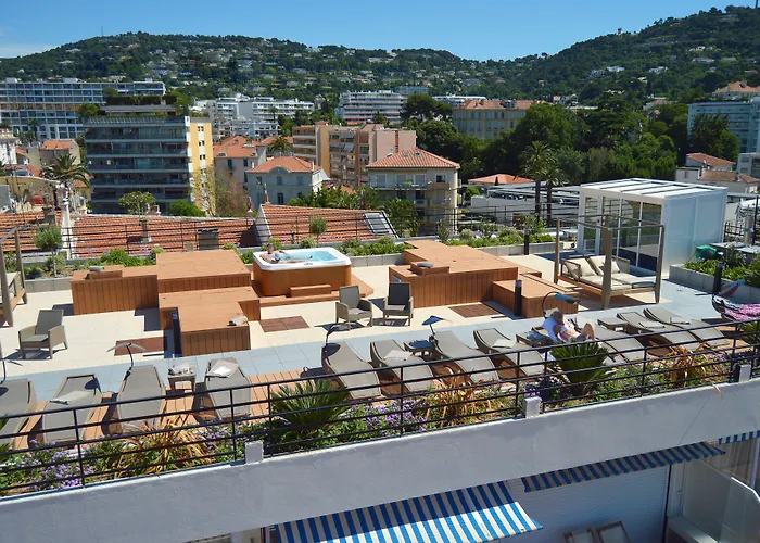 Western Premier Le Patio Des Artistes Wellness Jacuzzi Cannes